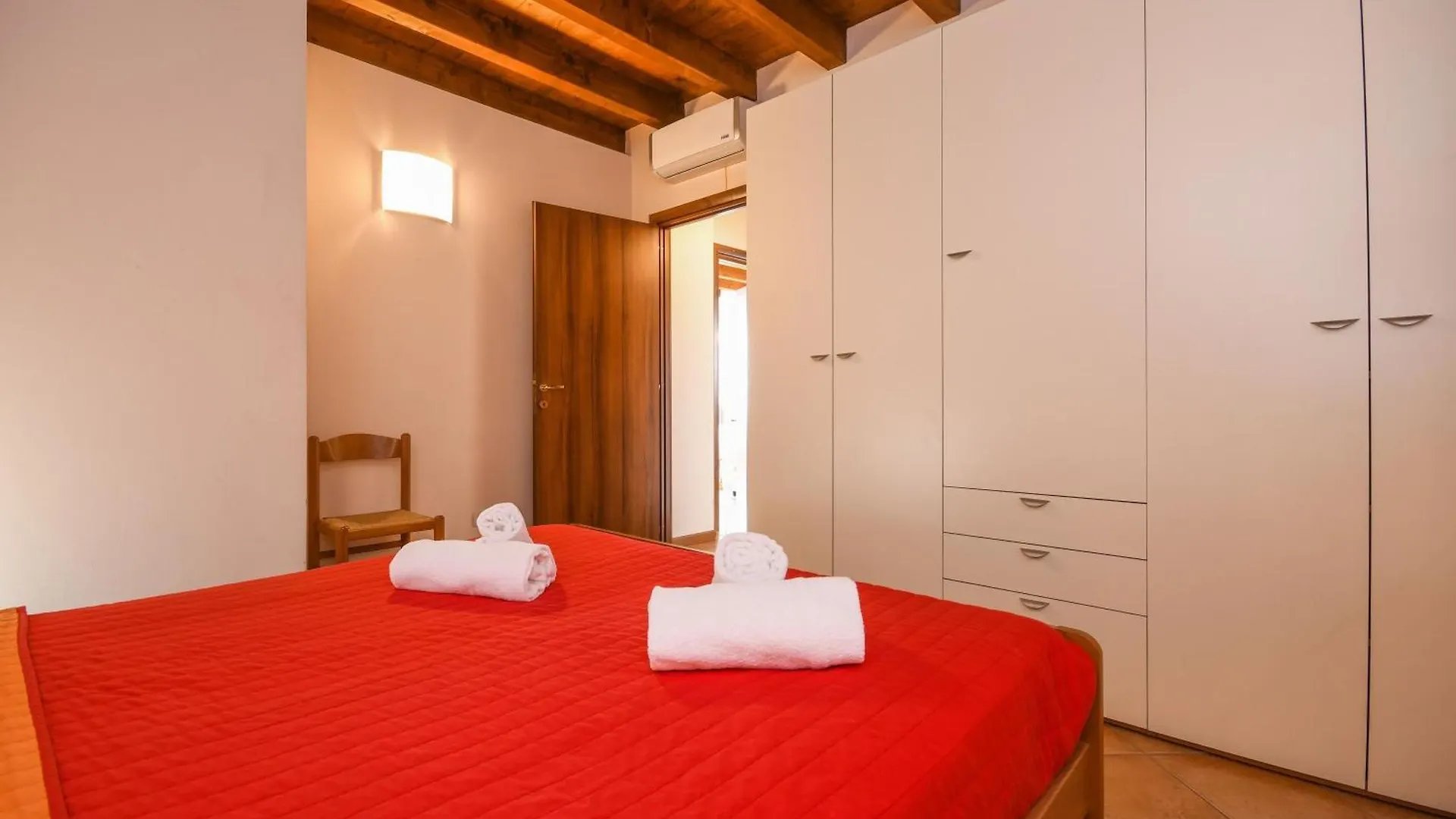 Wohnung Mit Grill, Garten Und Seeblick Moniga del Garda Italy
