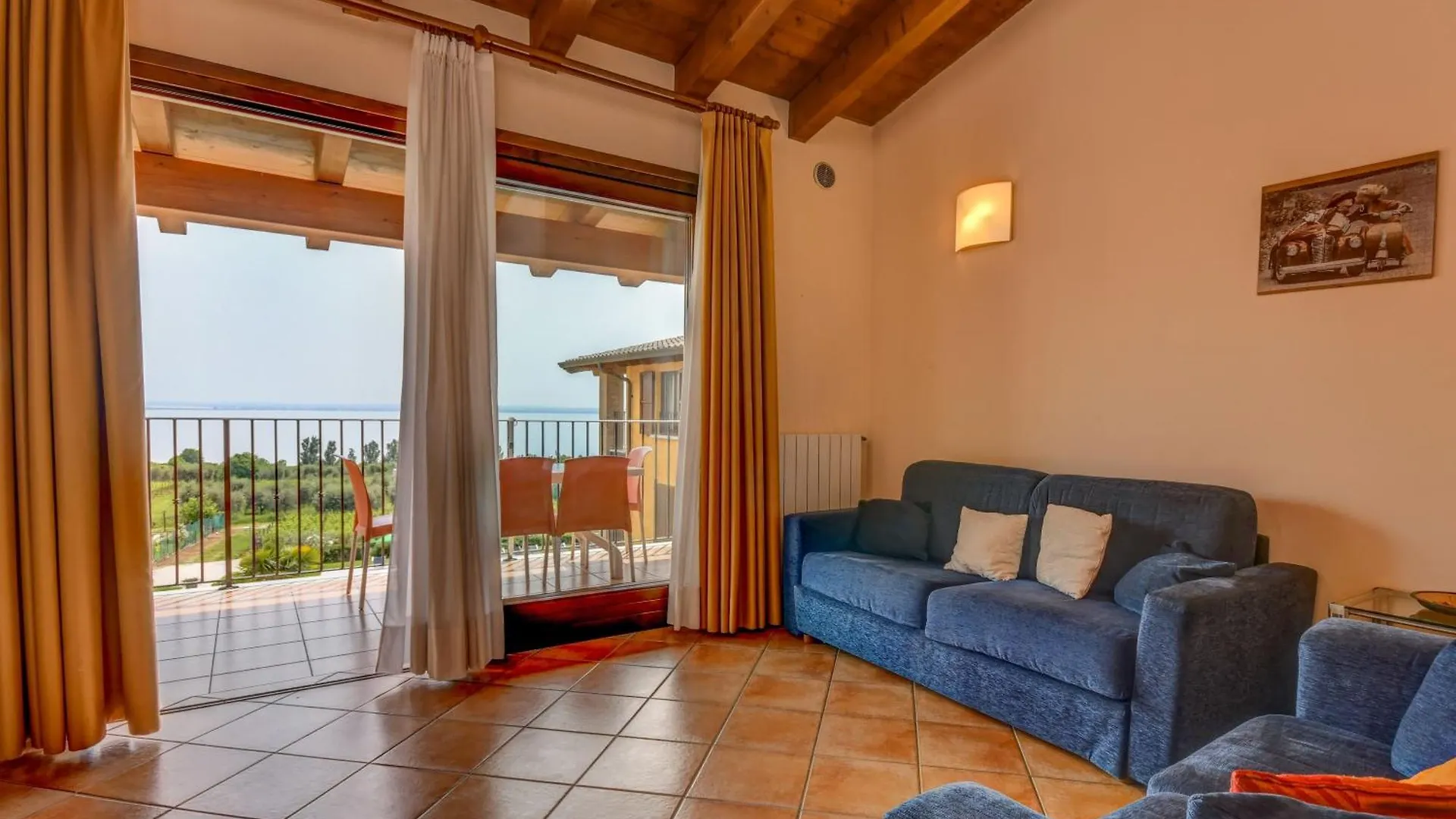 Wohnung Mit Grill, Garten Und Seeblick Moniga del Garda Italy