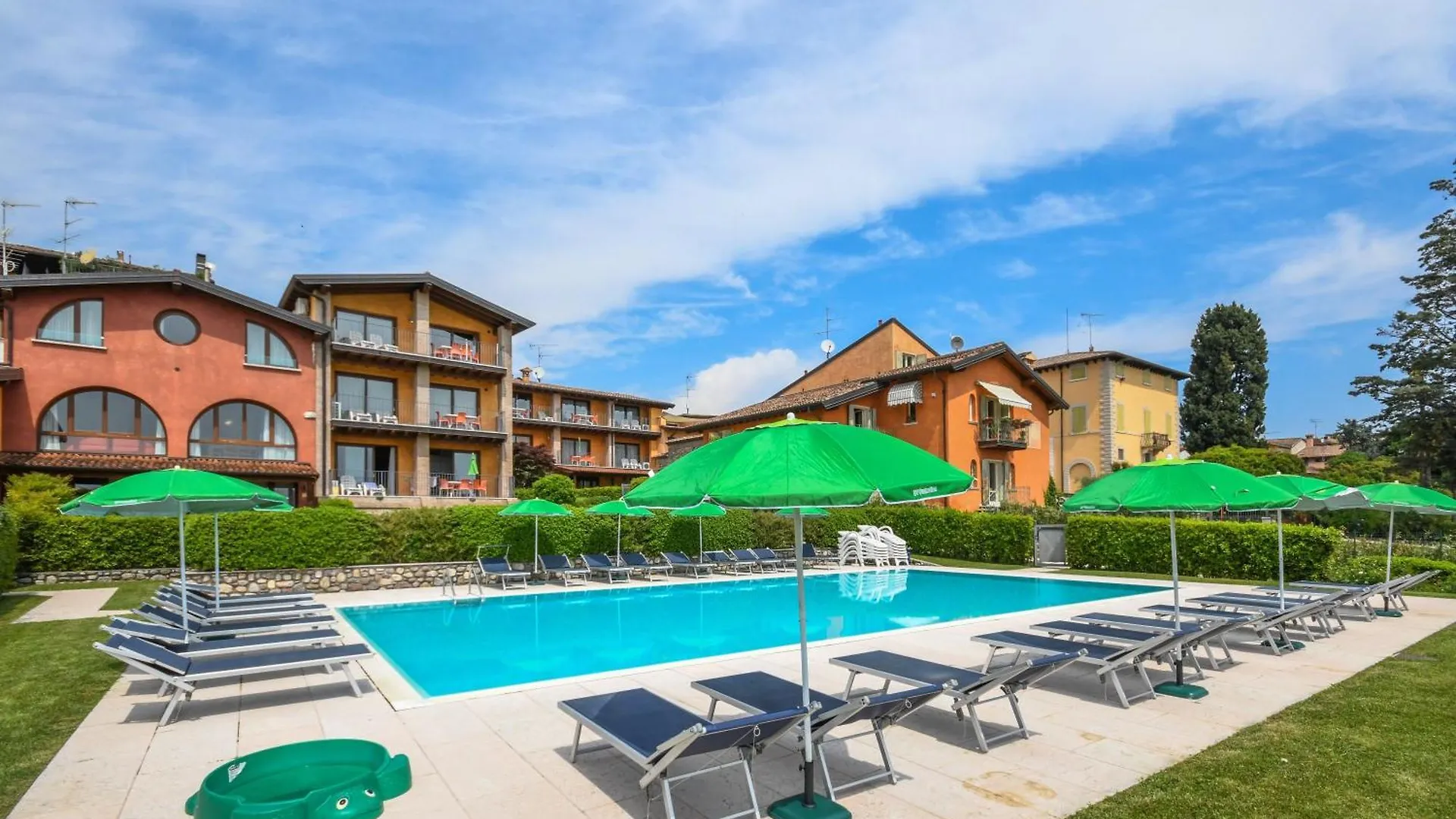 Wohnung Mit Grill, Garten Und Seeblick Moniga del Garda 0*,  Italy