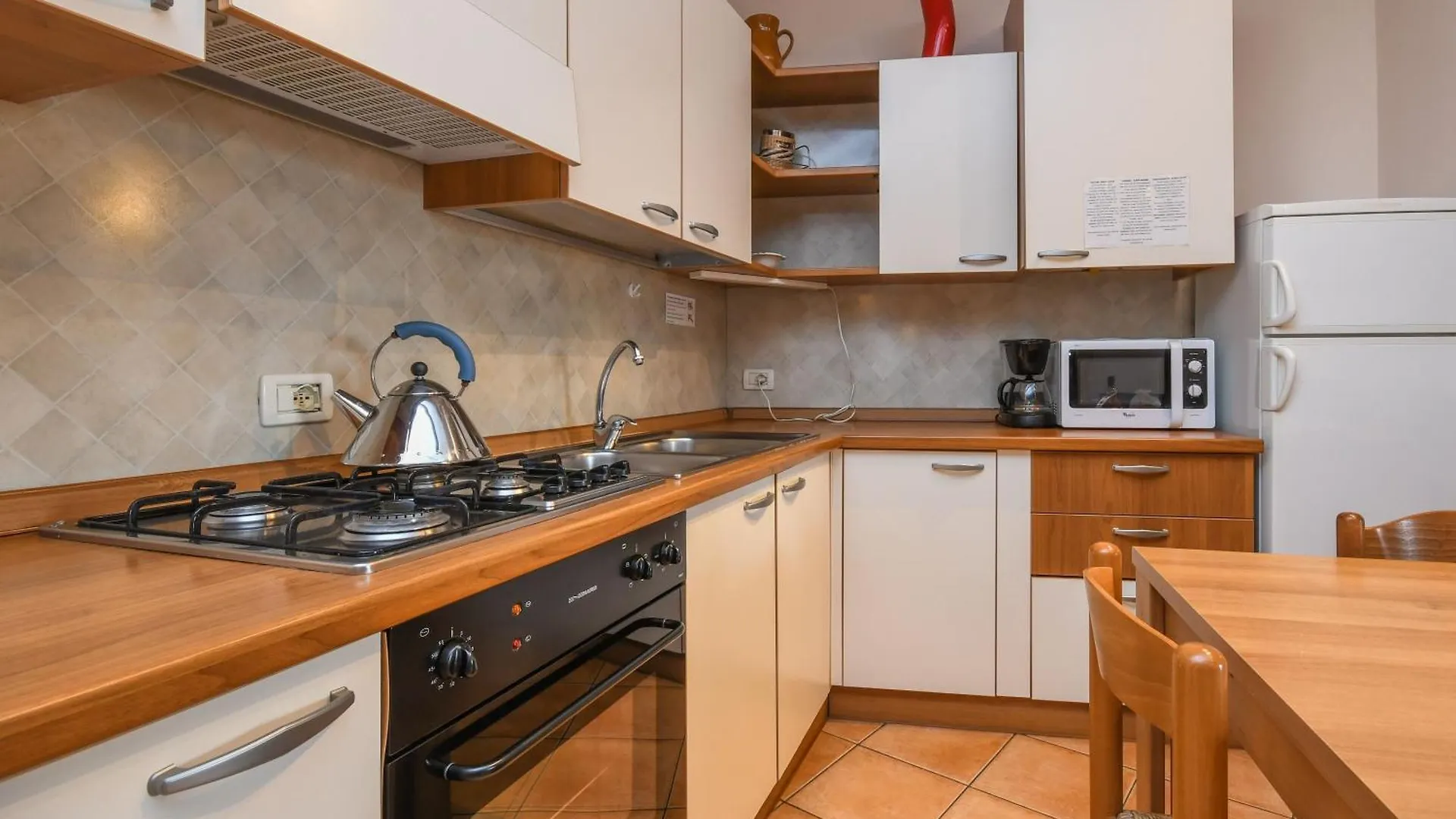 Apartment Wohnung Mit Grill, Garten Und Seeblick Moniga del Garda