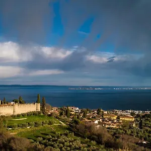 Residenza Elena Moniga del Garda